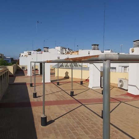Misterhost San Bernardo Jardines De Murillo Севилья Экстерьер фото